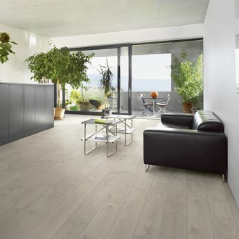 LAMINAT SWP SYNCCHROME 8/32 HRAST INTERLAKEN 4202 CP 4V