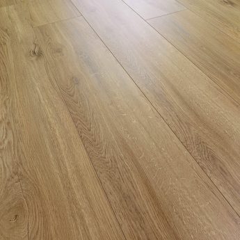 LAMINAT SWP NOBLESSE 8/32 HRAST LUZERN 4V 3784 NM