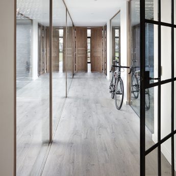 VINIL LVT 1572 VIVID GREY 5/0,55 MM 33/42 DC