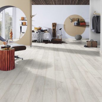 LAMINAT K447 HRAST BERGAMO 8/32 4V NL 1c2gp