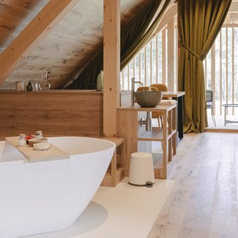 Pira Hotel - parket v vsej svoji lepoti in toplini