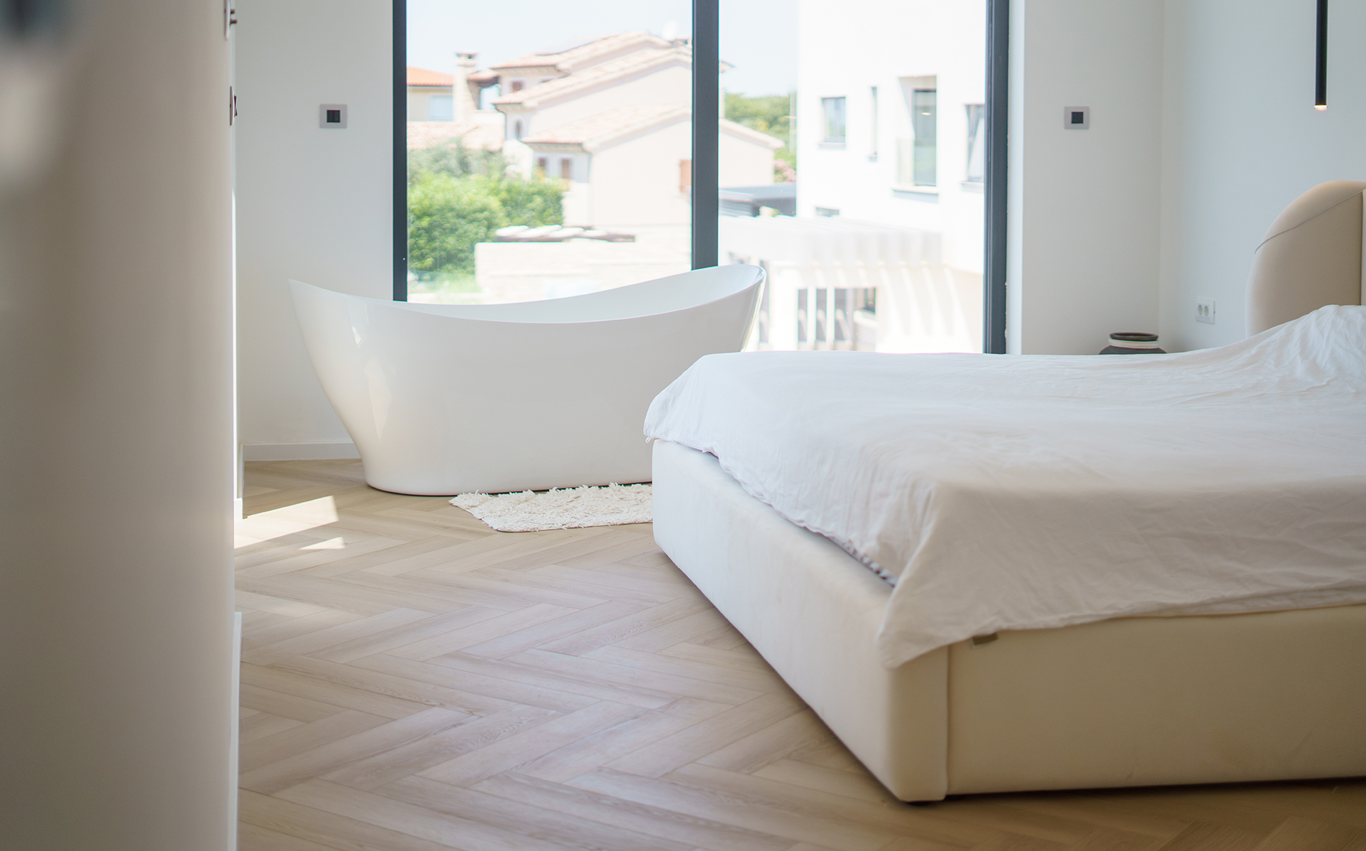 Villa Olea Vista: Prefinjena eleganca in vinilna talna obloga SPC