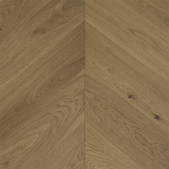 PARKET TGP 1L HRAST CHEVRON 45 AQUITAINE NATURAL GOLD BROWN KRT OLJE 4-mV
